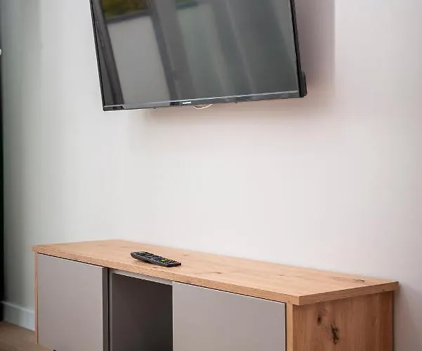 Apartment Przy Iv Sluzie - *